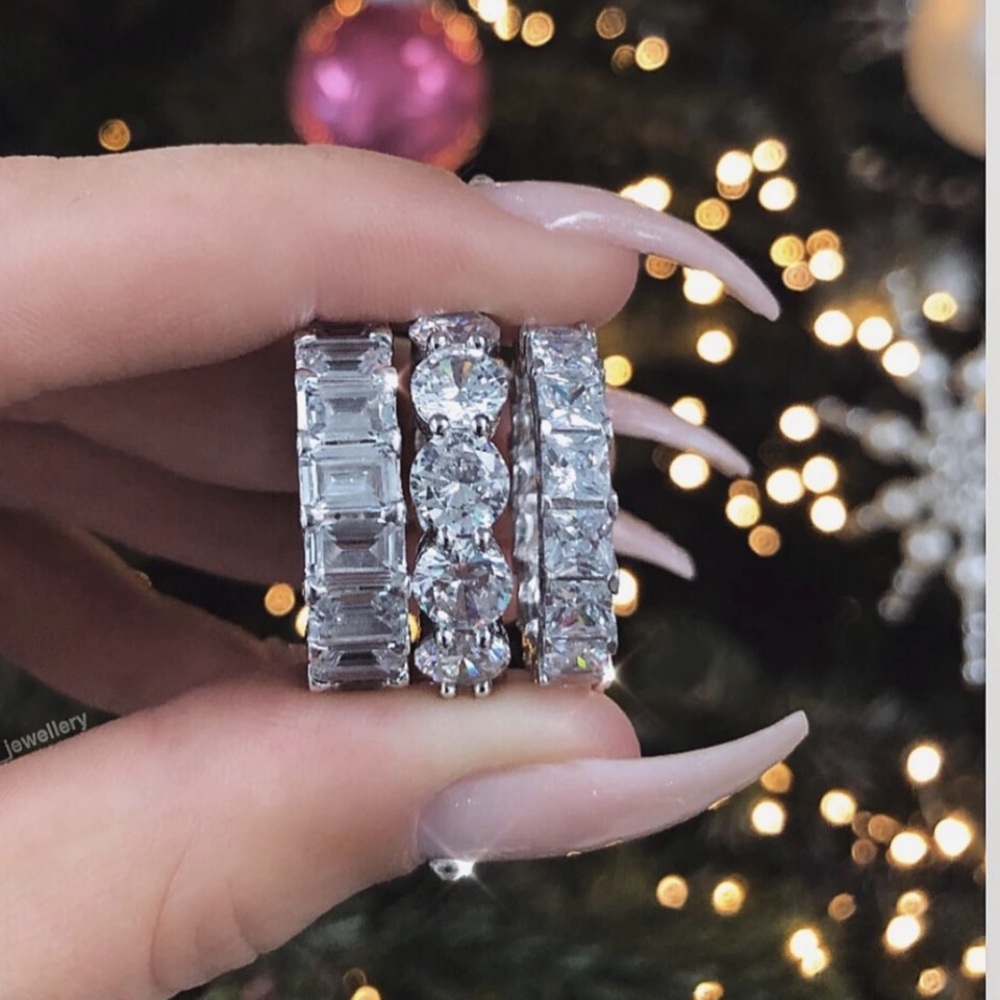 Emerald Cut Stones TCW 8.5Ct Eternity Band Ring - Picture 13 of 14